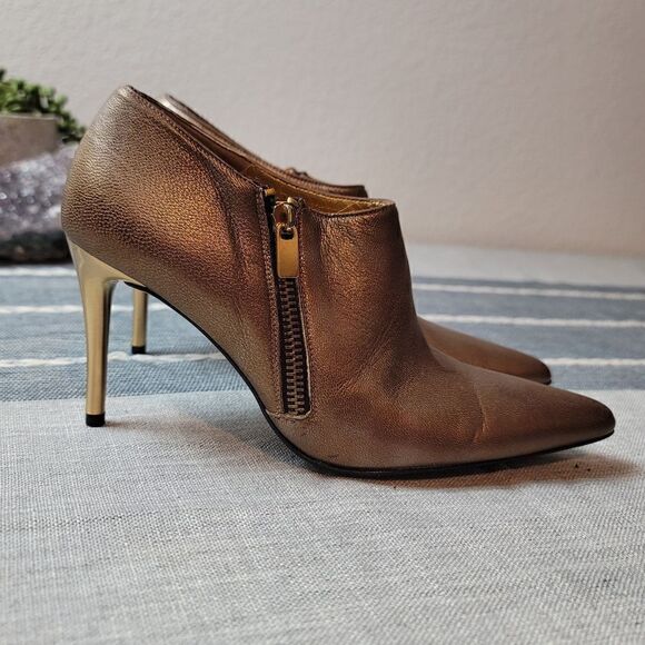 TIMOTHY HITSMAN Heeled Booties - Picture 3 of 8